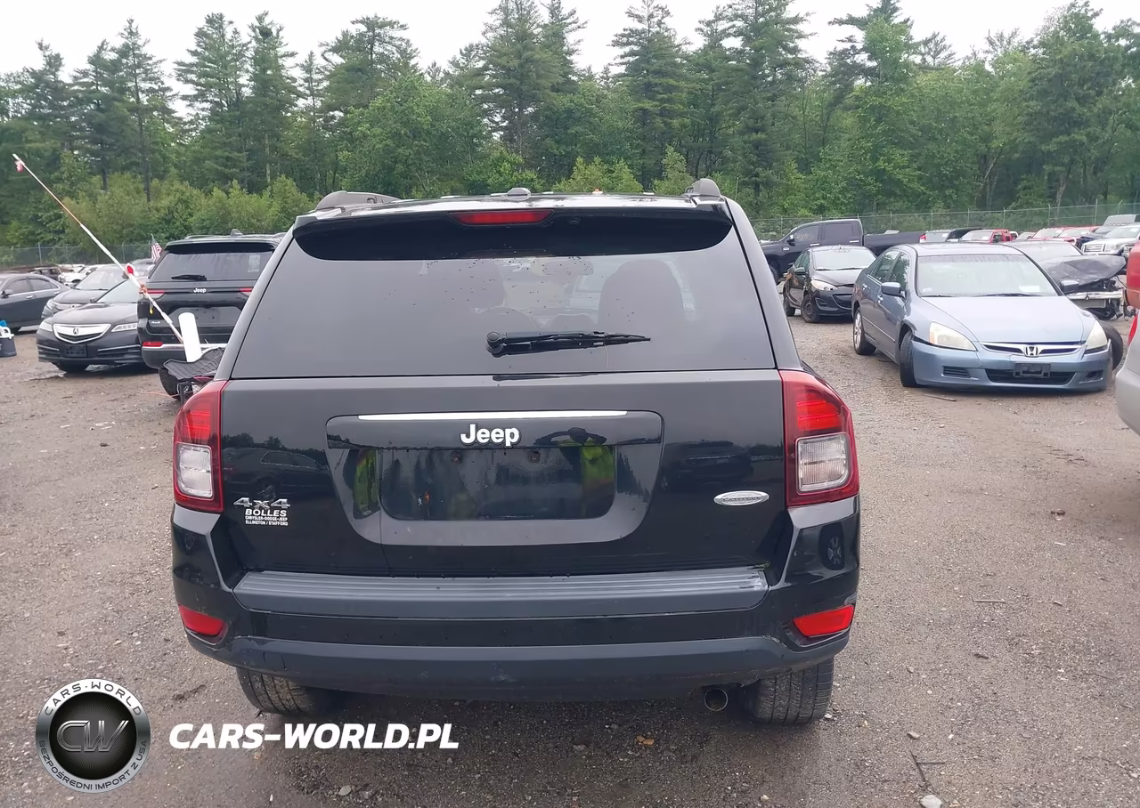 2016 Jeep Compass Latitude VIN:1C4NJDEBXGD782864 - 6