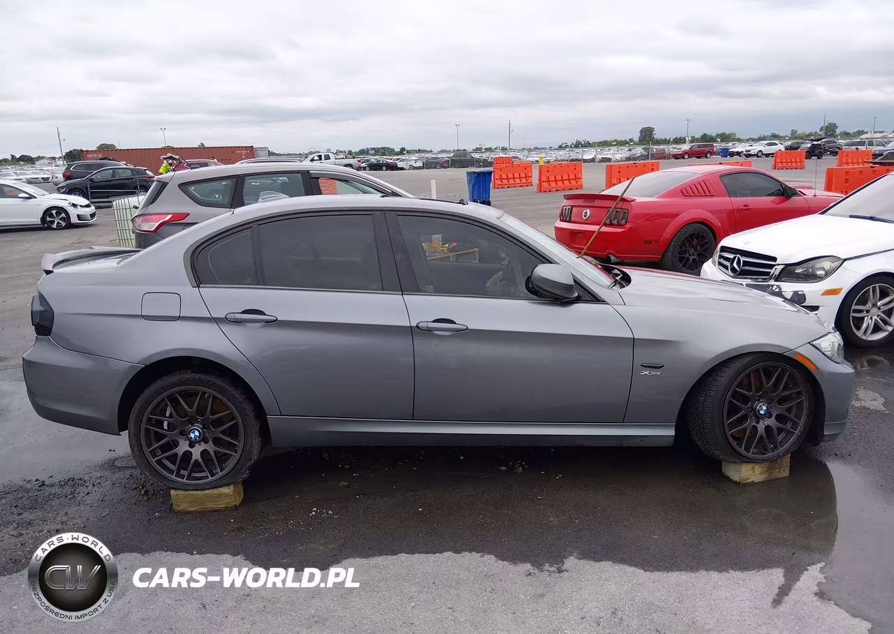 2011 BMW 335I xDrive VIN:WBAPL5C56BA919716 - 13