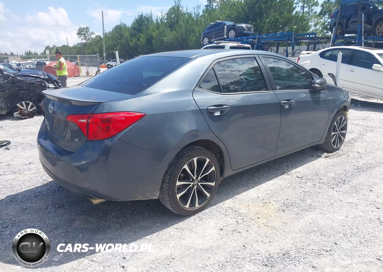 2017 Toyota Corolla Se VIN:5YFBURHEXHP669749 - 4