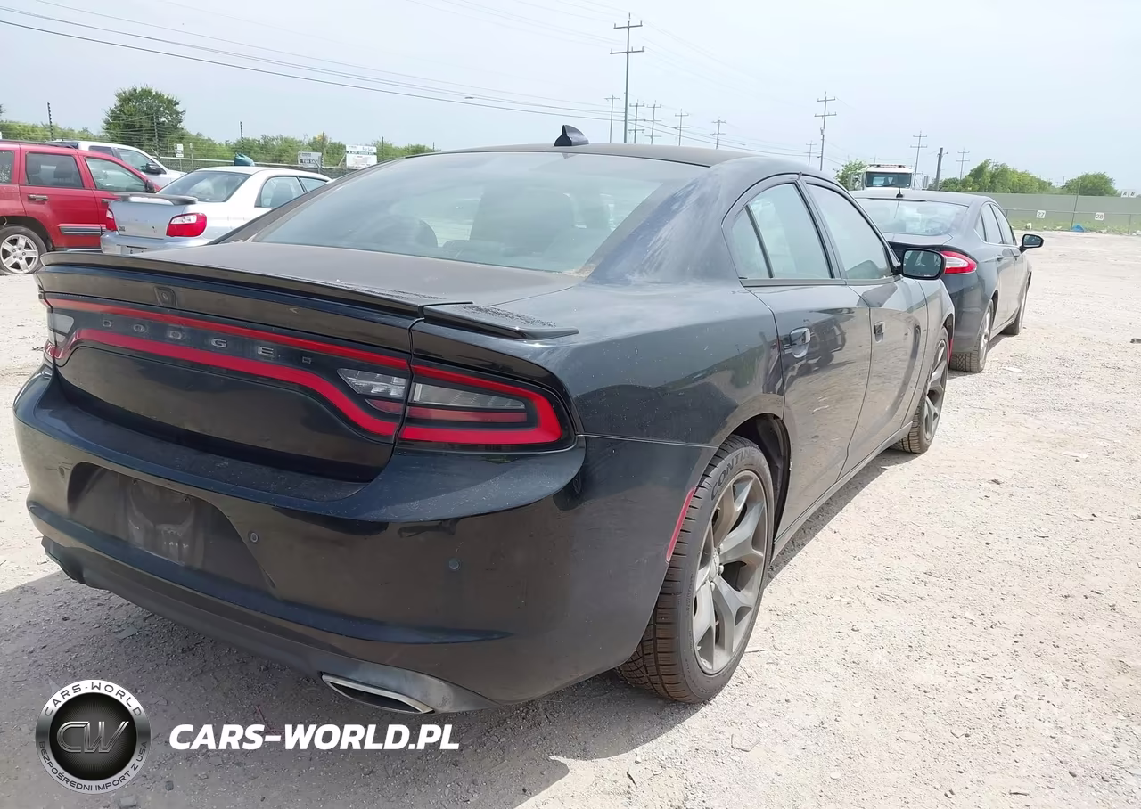 2015 Dodge Charger Sxt VIN:2C3CDXHG7FH754386 - 4
