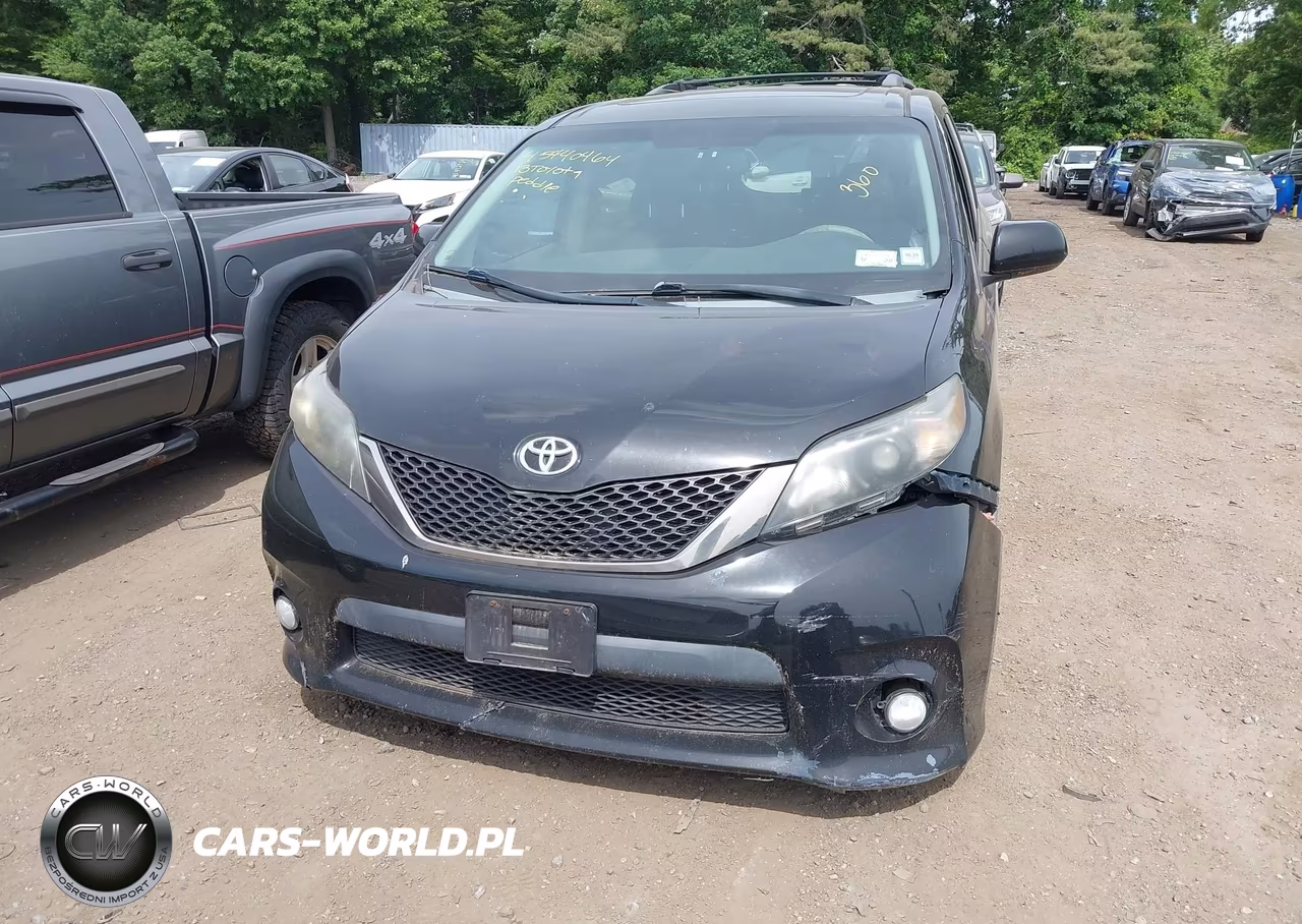 2013 Toyota Sienna Se 8 Passenger VIN:5TDXK3DC3DS340972 - 12