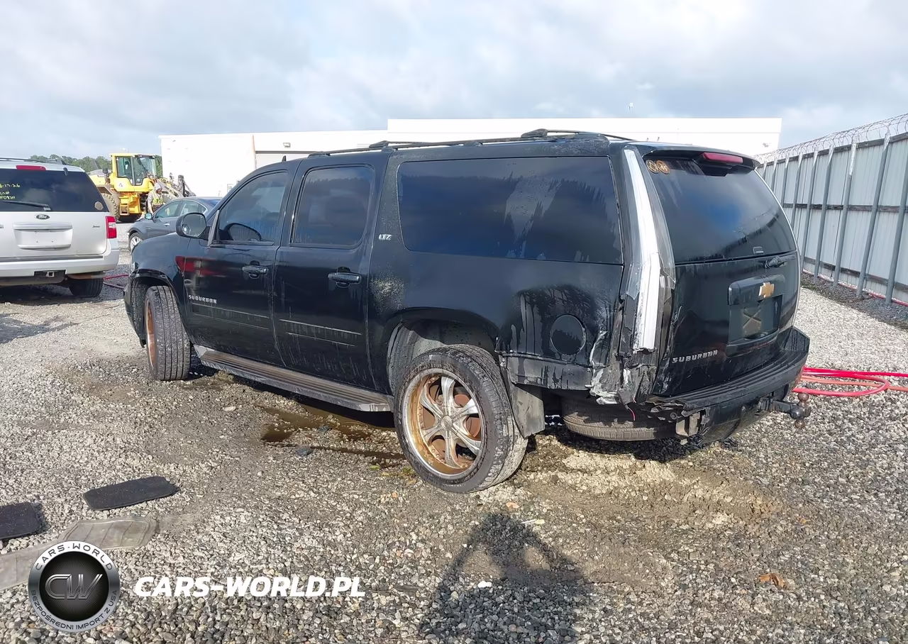 2013 Chevrolet Suburban Lt VIN:1GNSCJE0XDR347200 - 3