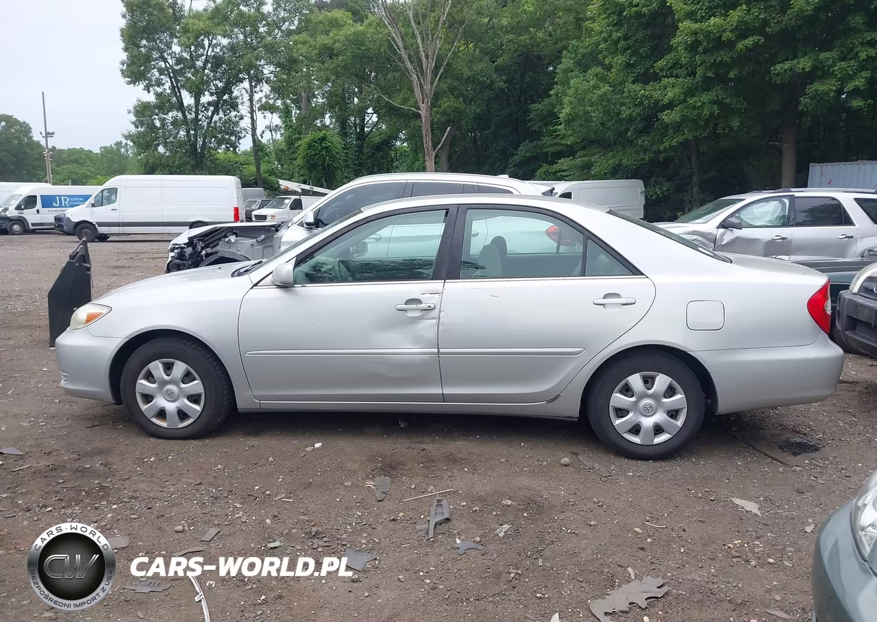 2002 Toyota Camry Le VIN:4T1BE32K52U116862 - 6