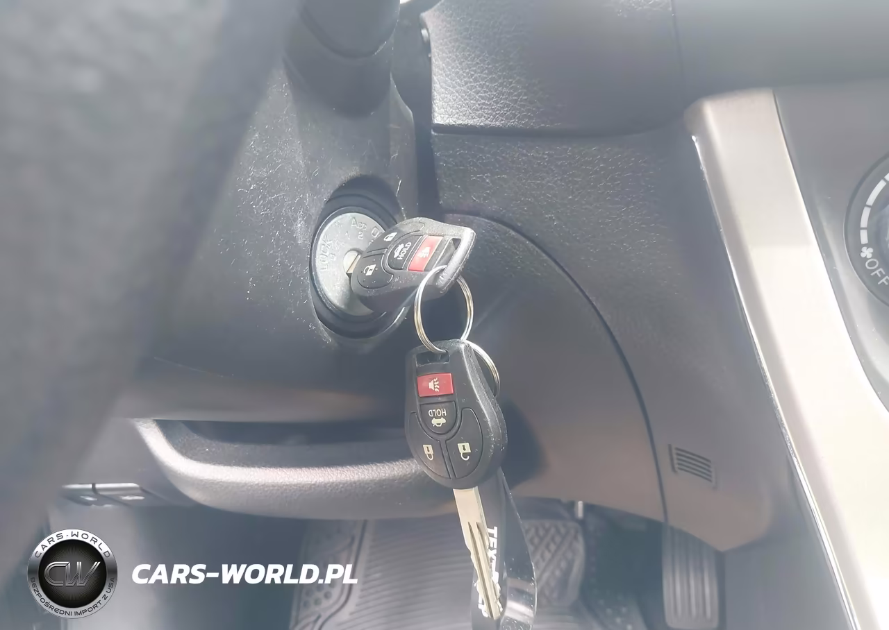 2015 Nissan Sentra S VIN:3N1AB7APXFY365595 - 11