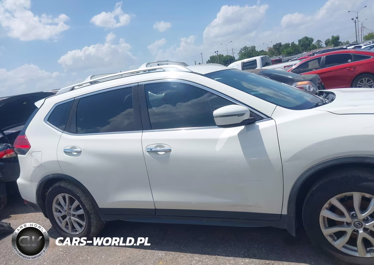 2017 Nissan Rogue Sv VIN:JN8AT2MT4HW135135 - 13