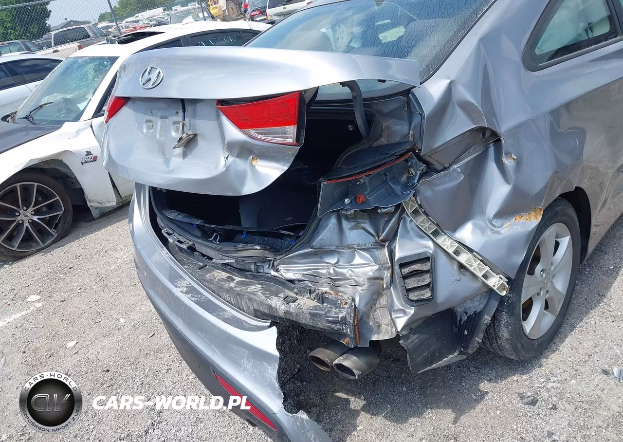 2013 Hyundai Elantra Gs VIN:KMHDH6AE7DU009392 - 6