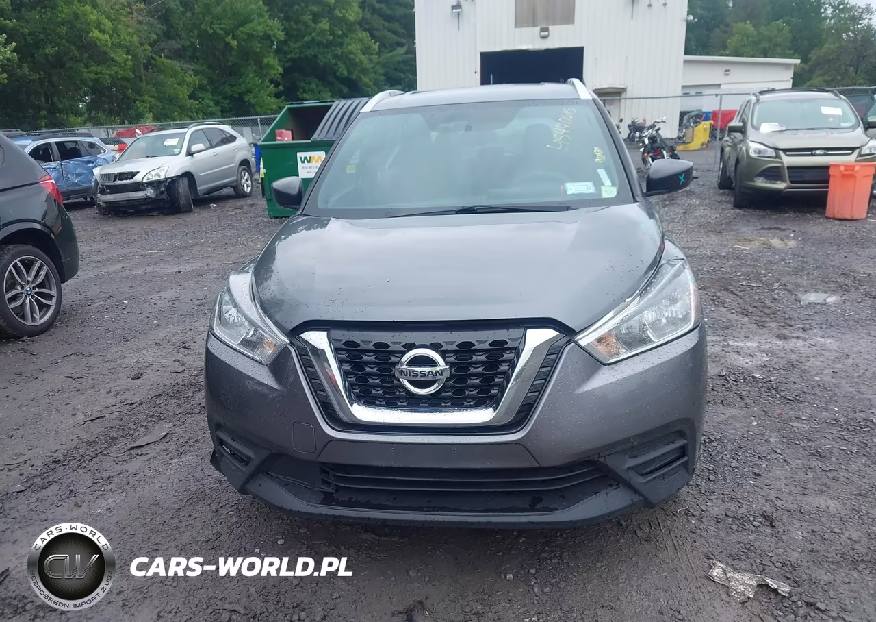 2019 Nissan Kicks S VIN:3N1CP5CU8KL547921 - 12