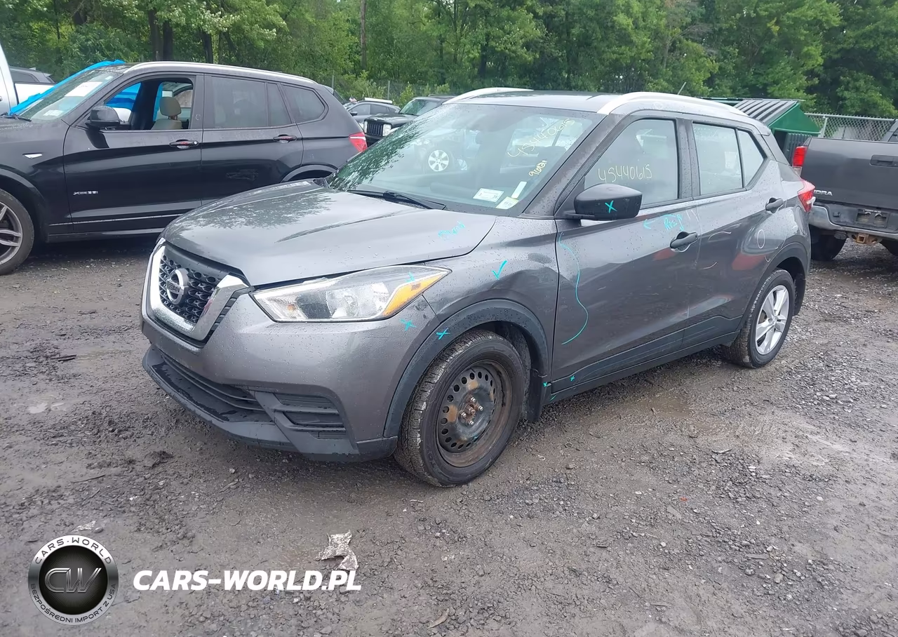 2019 Nissan Kicks S VIN:3N1CP5CU8KL547921 - 2