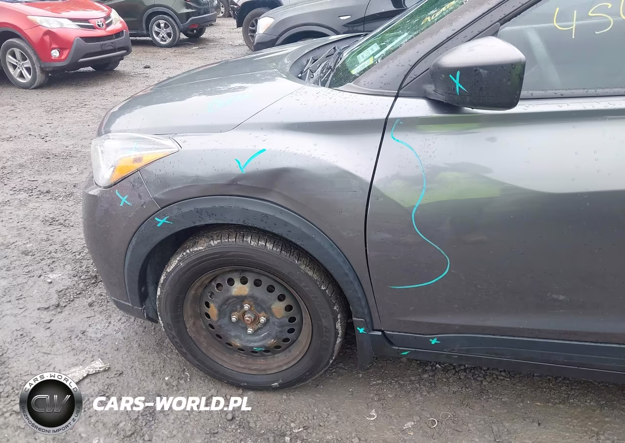 2019 Nissan Kicks S VIN:3N1CP5CU8KL547921 - 6