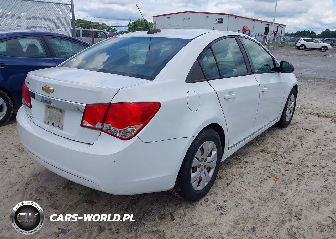 2016 Chevrolet Cruze Limited Ls Auto VIN:1G1PC5SH7G7213480 - 4