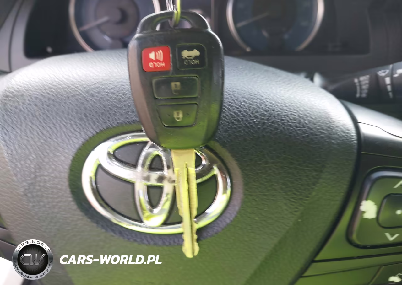 2016 Toyota Camry Le VIN:4T1BF1FK7GU573420 - 11
