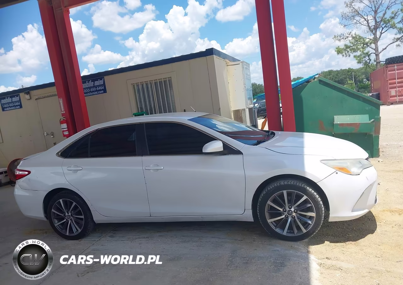 2016 Toyota Camry Le VIN:4T1BF1FK7GU573420 - 13