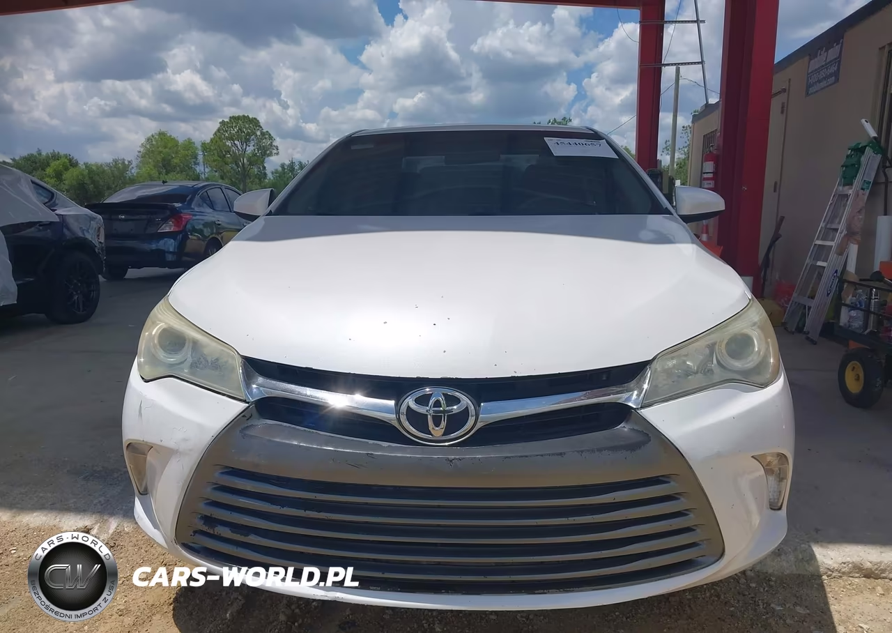 2016 Toyota Camry Le VIN:4T1BF1FK7GU573420 - 6