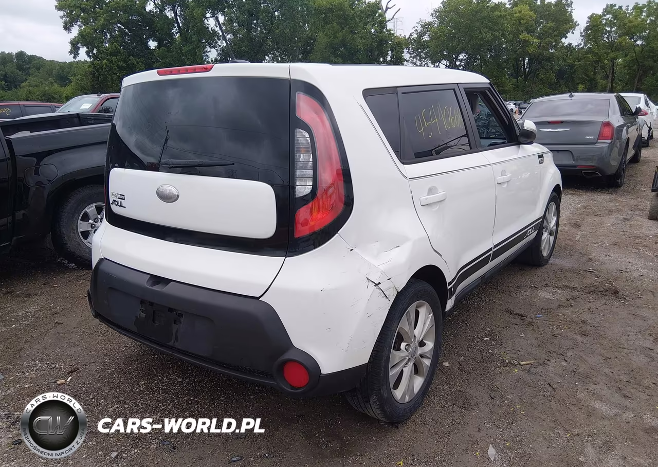 2014 Kia Soul + VIN:KNDJP3A58E7746156 - 4