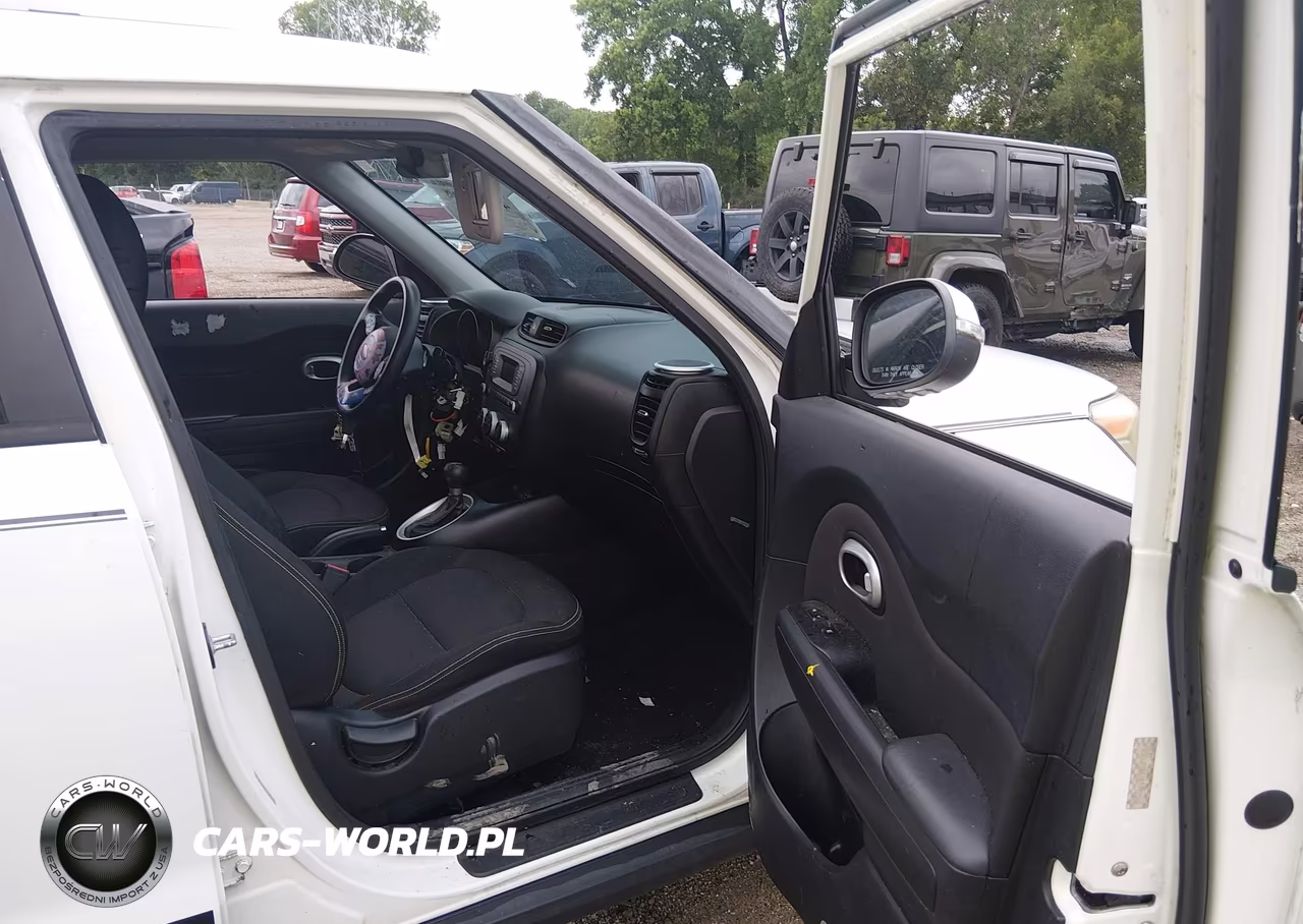2014 Kia Soul + VIN:KNDJP3A58E7746156 - 5