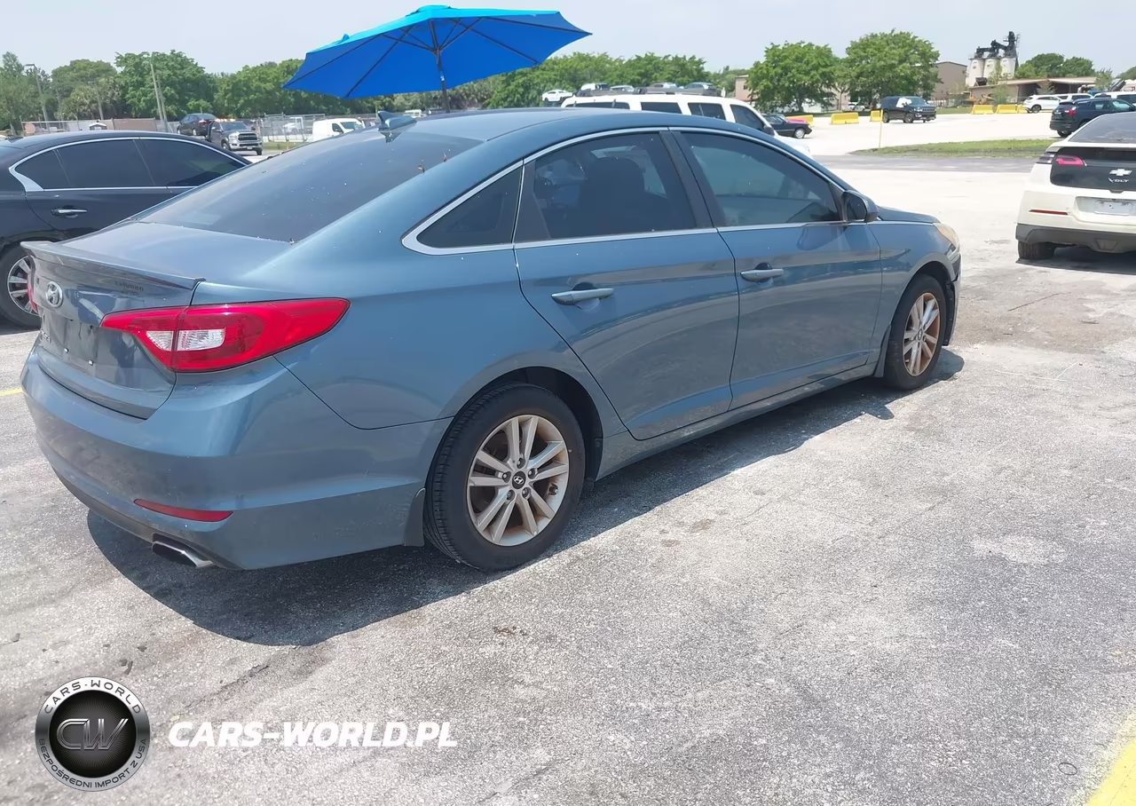 2017 Hyundai Sonata Se VIN:5NPE24AF0HH505061 - 4