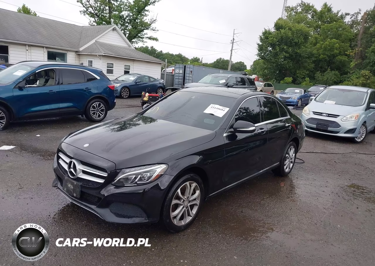 2015 Mercedes-Benz C 300 4Matic VIN:55SWF4KBXFU071147 - 2