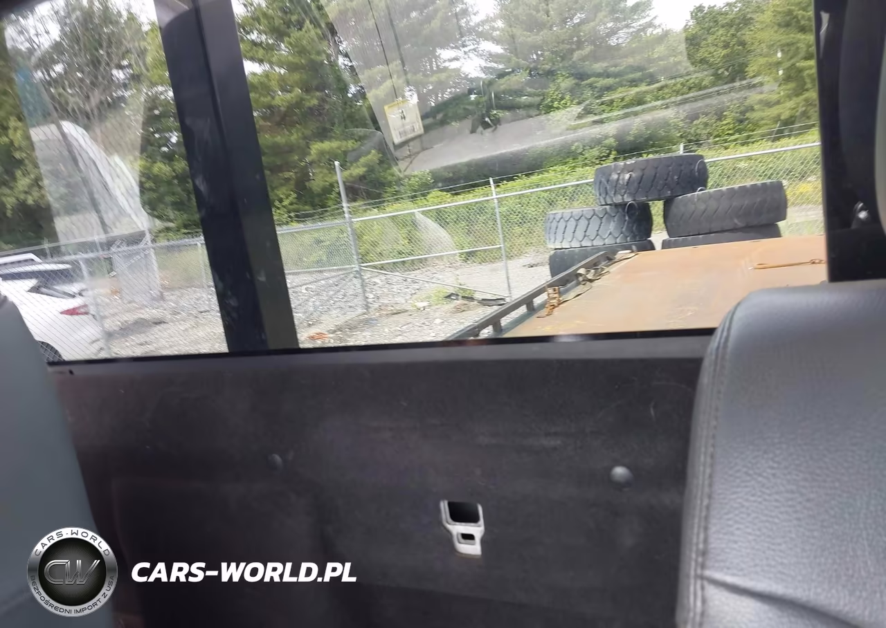 2019 Ford F-650 Gas VIN:1FDNF6AY7KDF00823 - 6