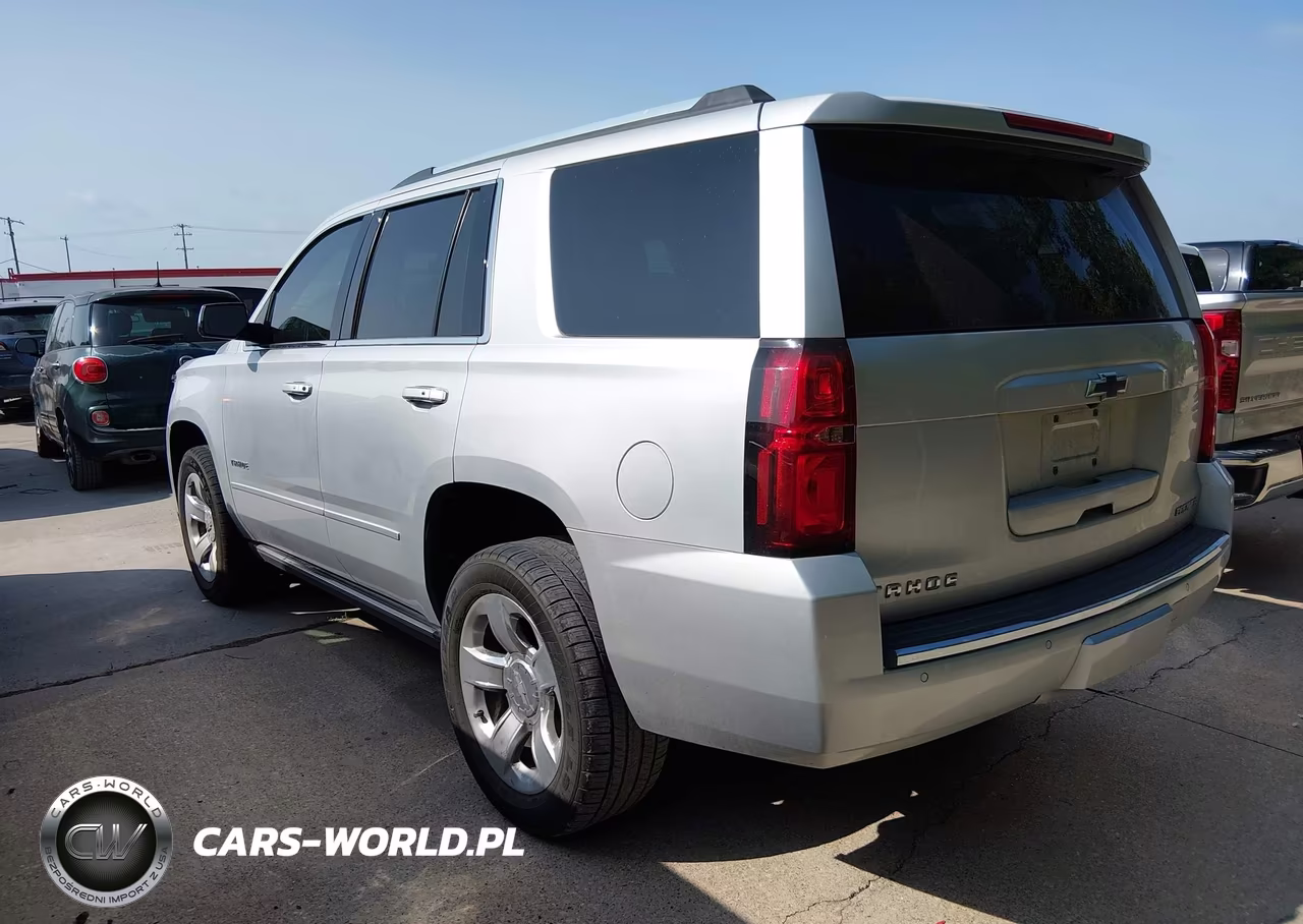 2019 Chevrolet Tahoe Premier VIN:1GNSCCKC9KR105604 - 3
