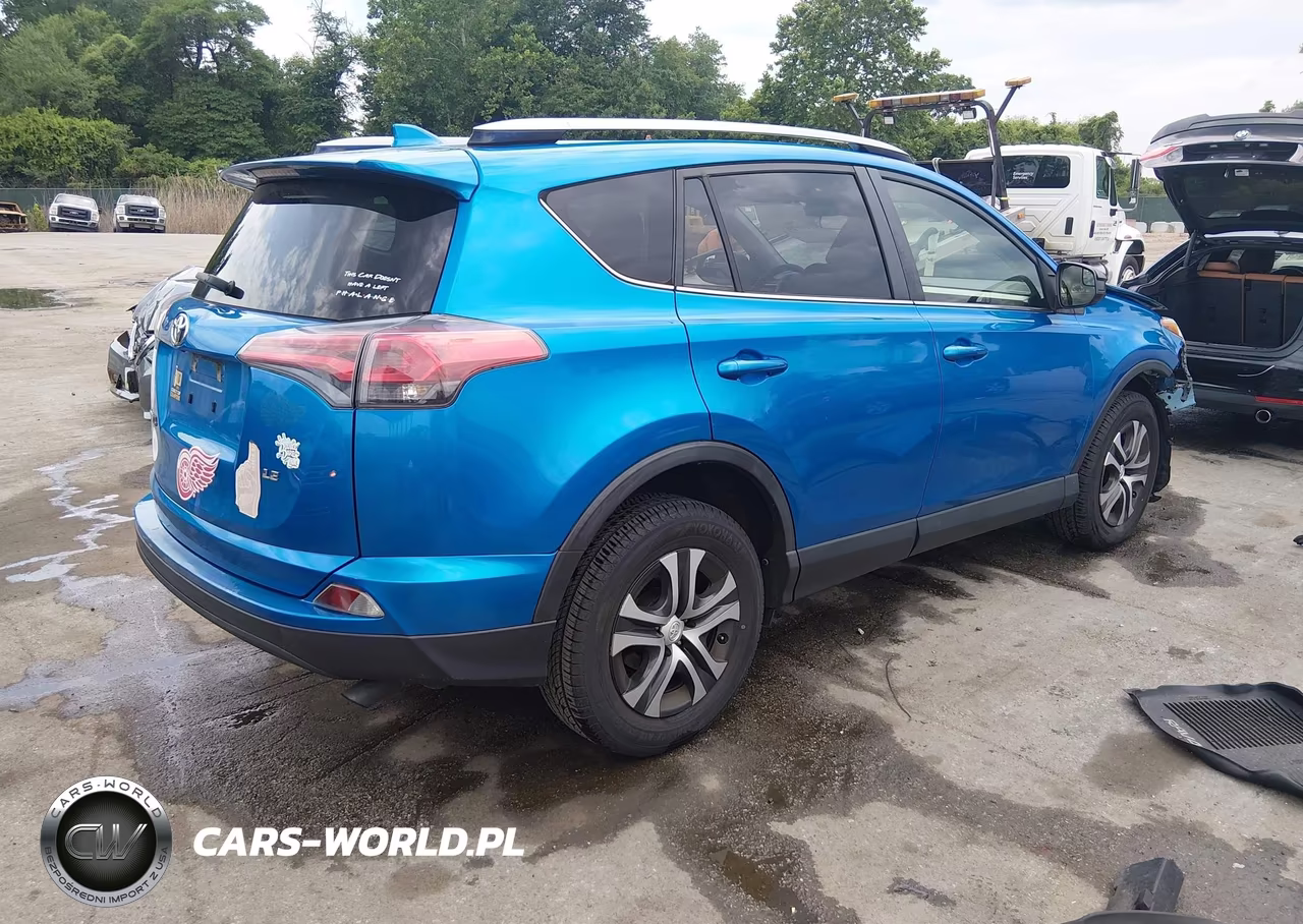 2017 Toyota Rav4 Le VIN:JTMZFREV5HJ700617 - 4