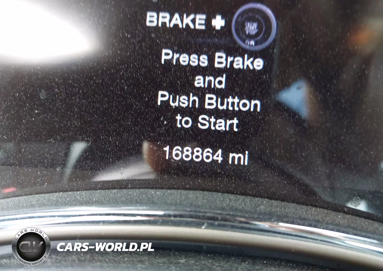 2017 Jeep Grand Cherokee Laredo 4X2 VIN:1C4RJEAG6HC678825 - 16