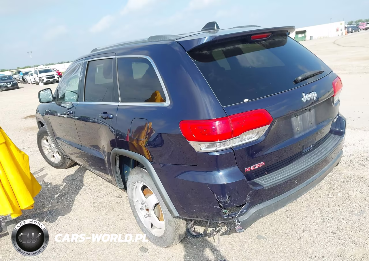 2017 Jeep Grand Cherokee Laredo 4X2 VIN:1C4RJEAG6HC678825 - 3