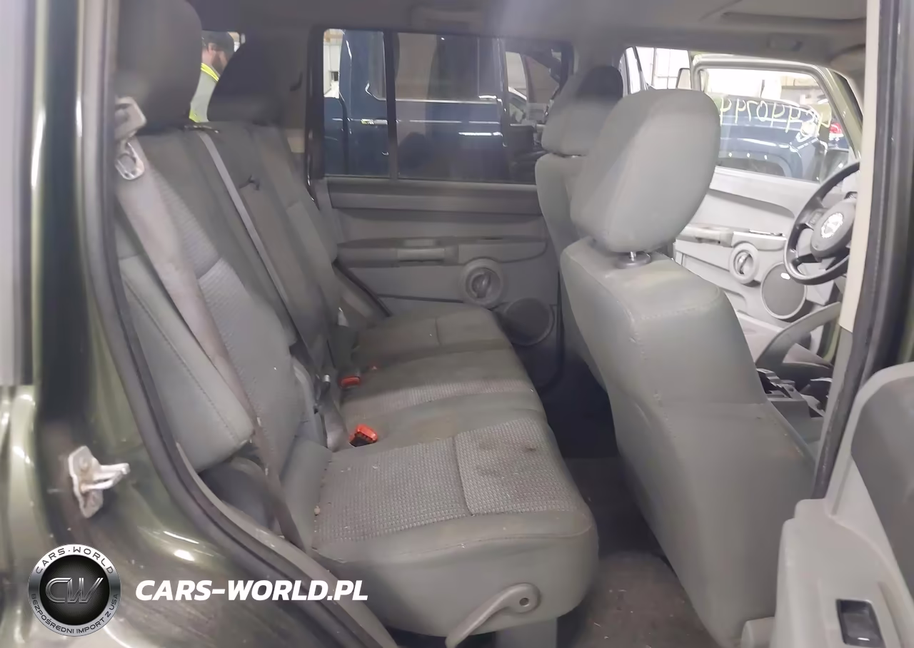 2007 Jeep Commander Sport VIN:1J8HG48K77C669041 - 8