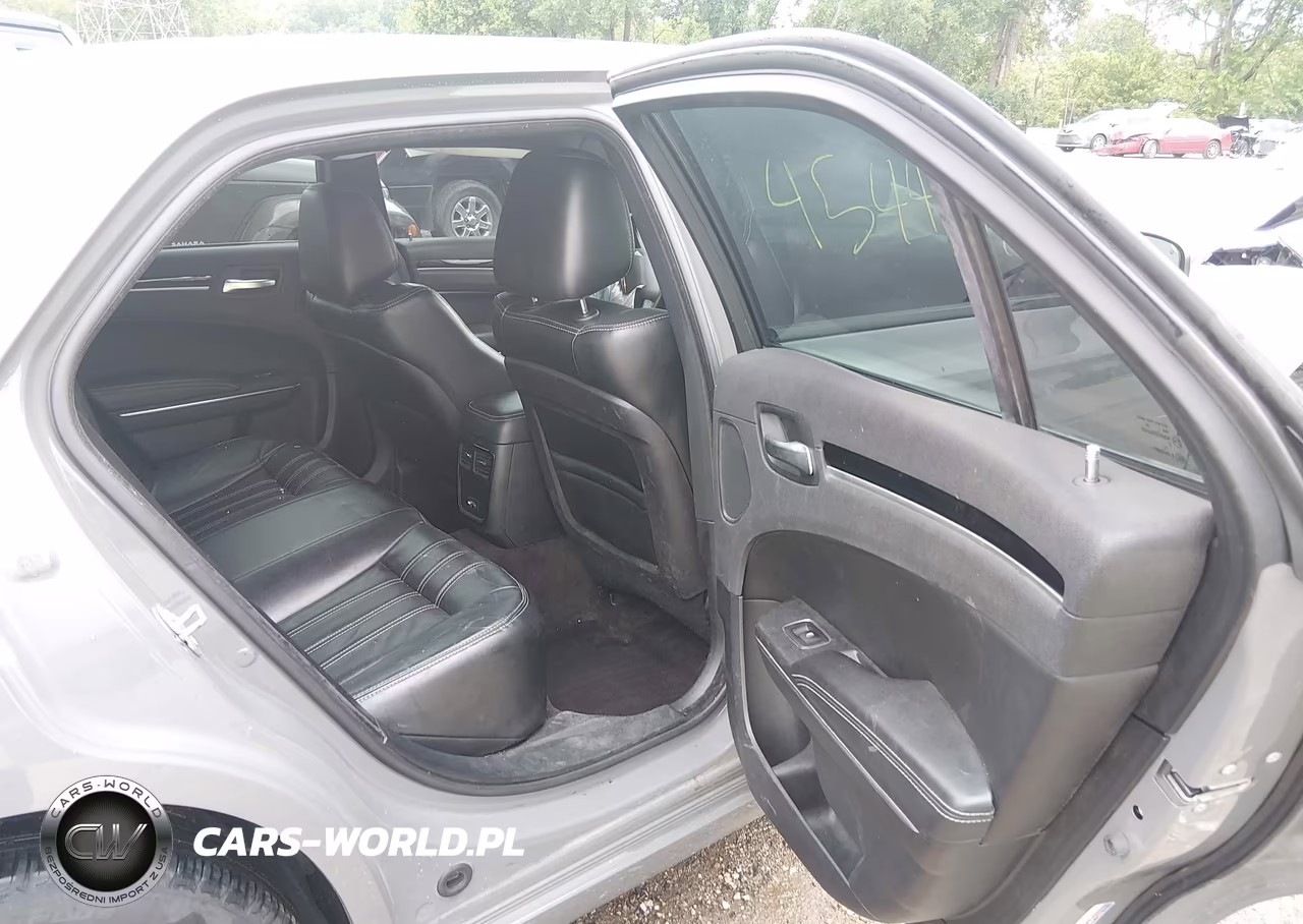 2017 Chrysler 300 300S Awd VIN:2C3CCAGG8HH612956 - 8