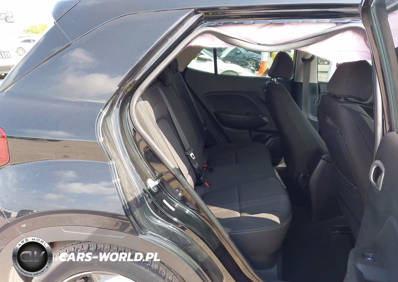 2024 Hyundai Venue Sel VIN:KMHRC8A38RU299938 - 8
