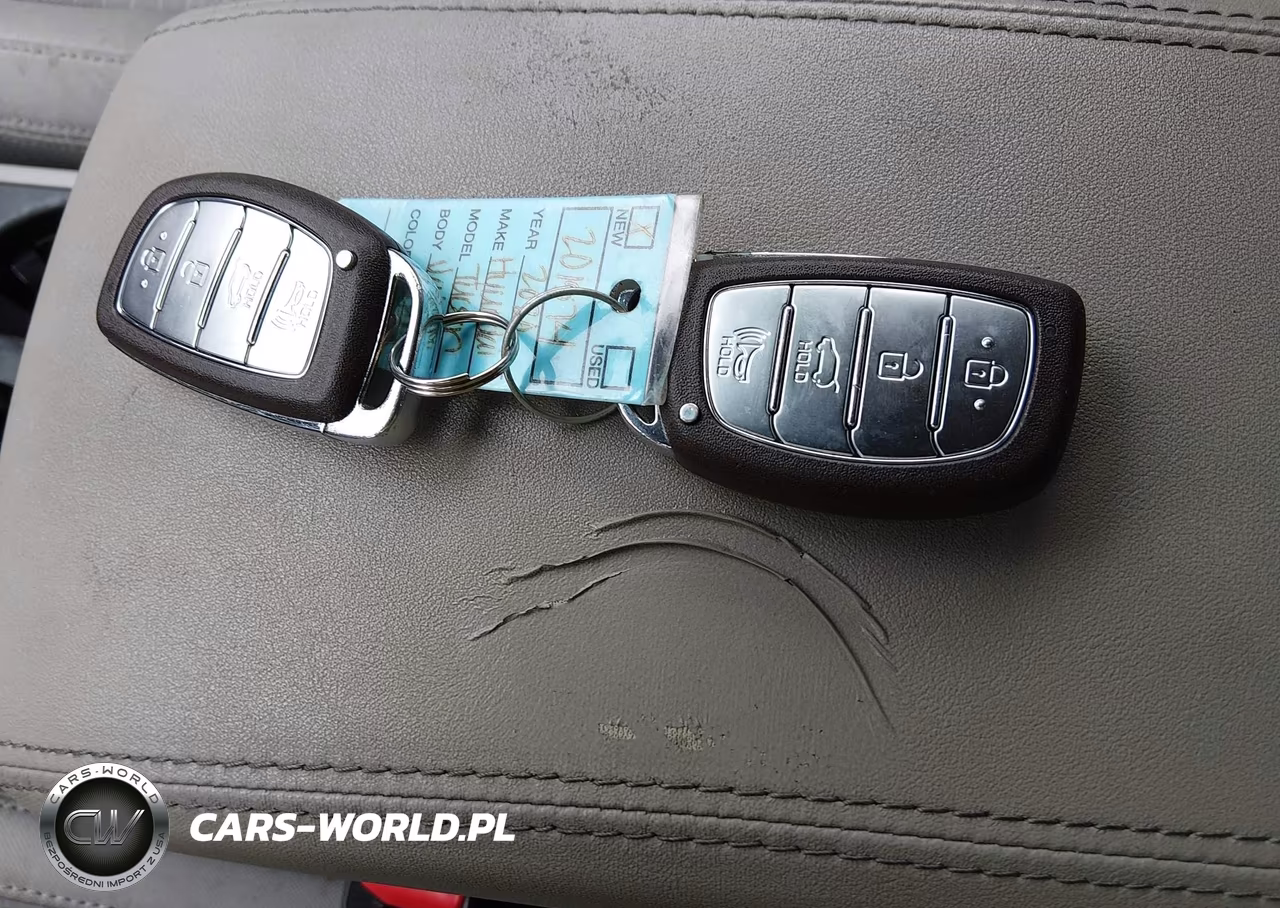 2020 Hyundai Tucson Value VIN:KM8J33A45LU121601 - 11