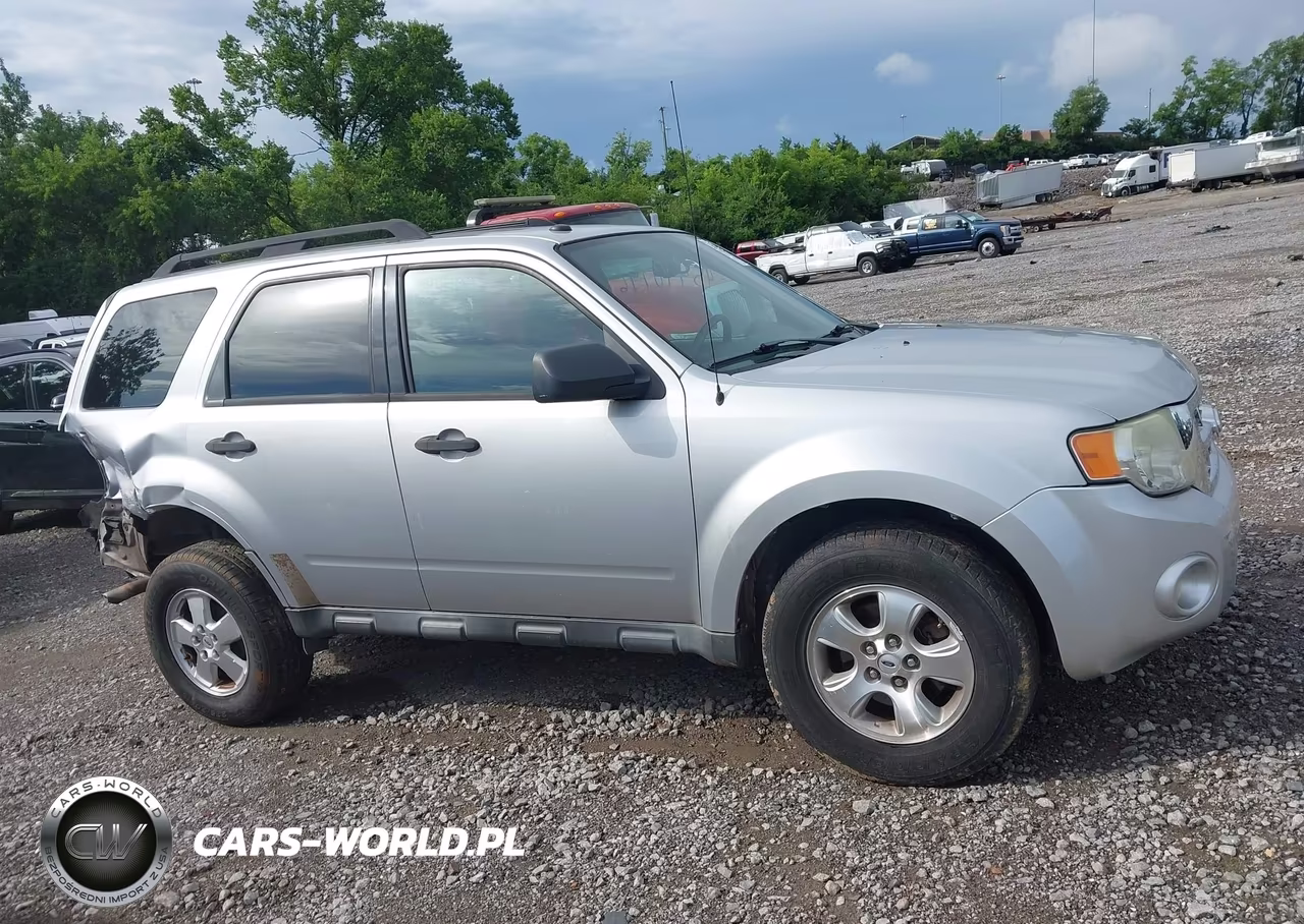 2011 Ford Escape Xlt VIN:1FMCU9D7XBKB26222 - 13