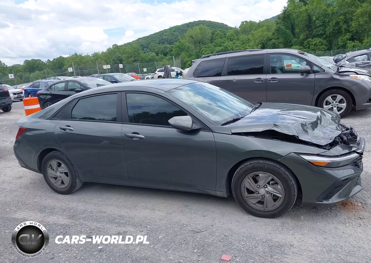2024 Hyundai Elantra Se VIN:KMHLL4DG5RU659440 - 13