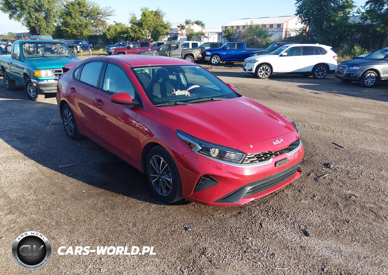 2023 Kia Forte Lxs – zdjęcie 1 z 16