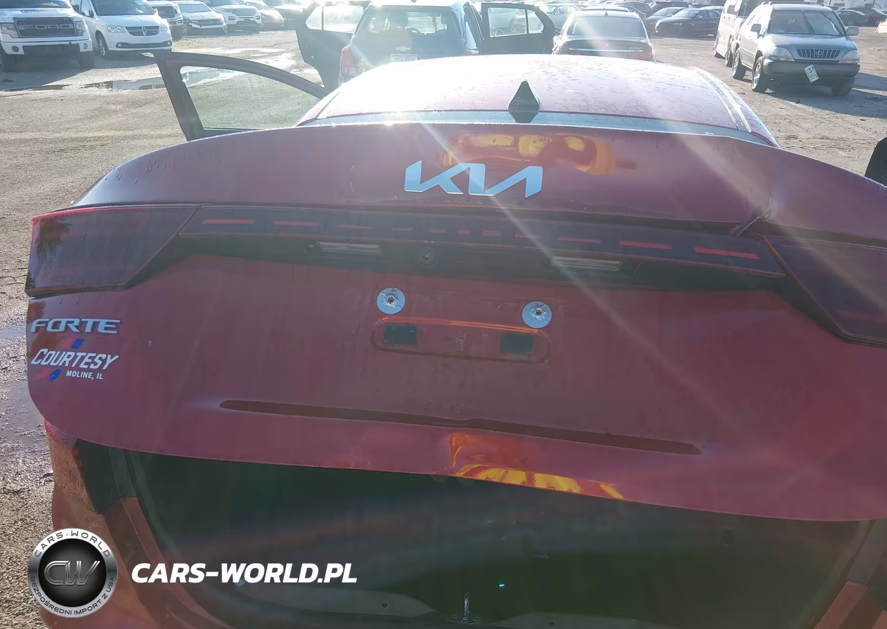 2023 Kia Forte Lxs VIN:3KPF24AD0PE682053 - 6