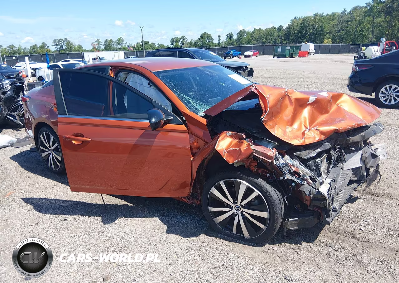 2020 Nissan Altima Sr Fwd – zdjęcie 1 z 17
