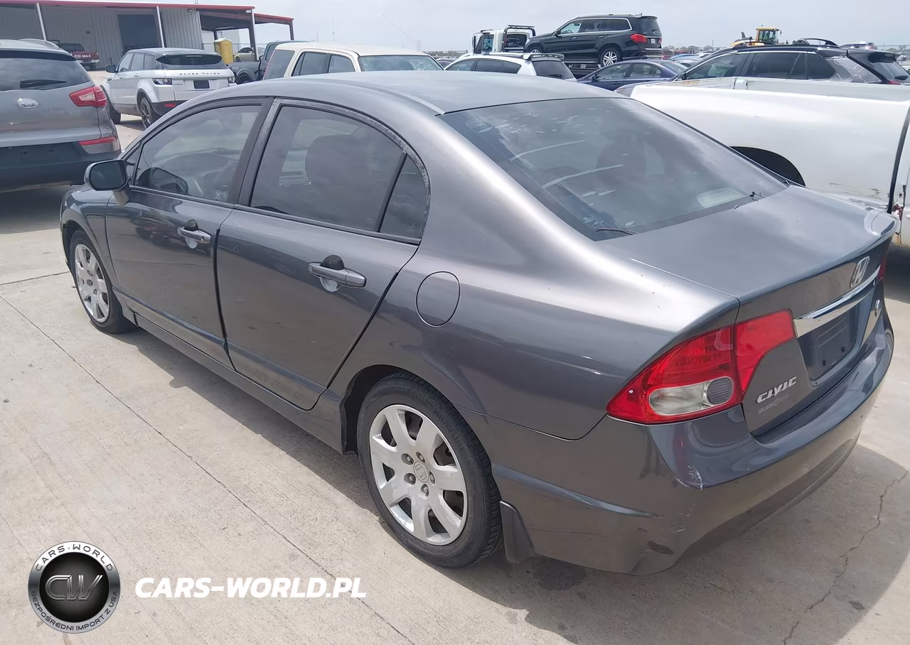2010 Honda Civic Lx VIN:2HGFA1F5XAH311918 - 3