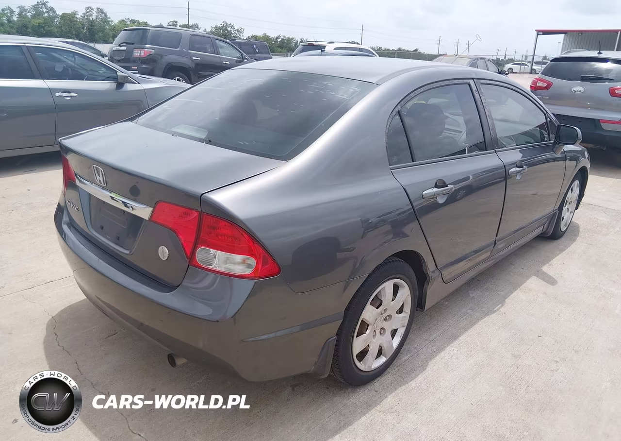 2010 Honda Civic Lx VIN:2HGFA1F5XAH311918 - 4