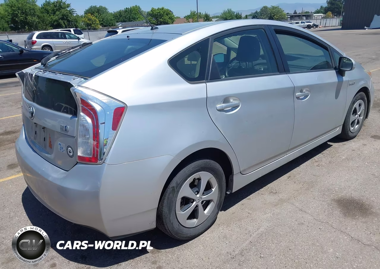 2012 Toyota Prius Two VIN:JTDKN3DUXC5537863 - 4