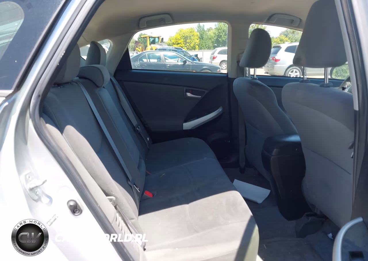 2012 Toyota Prius Two VIN:JTDKN3DUXC5537863 - 8