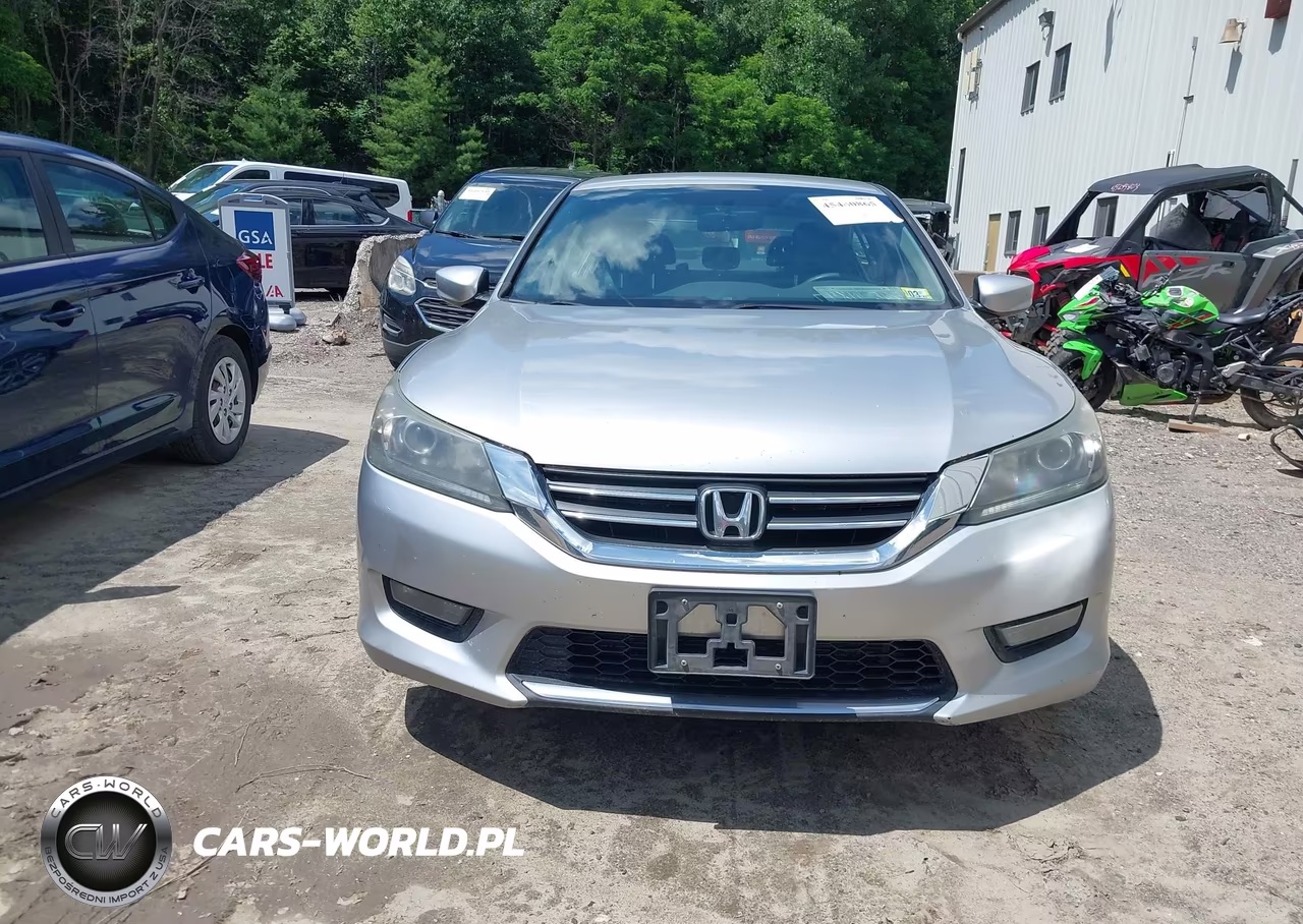 2014 Honda Accord Sport VIN:1HGCR2F59EA009090 - 12