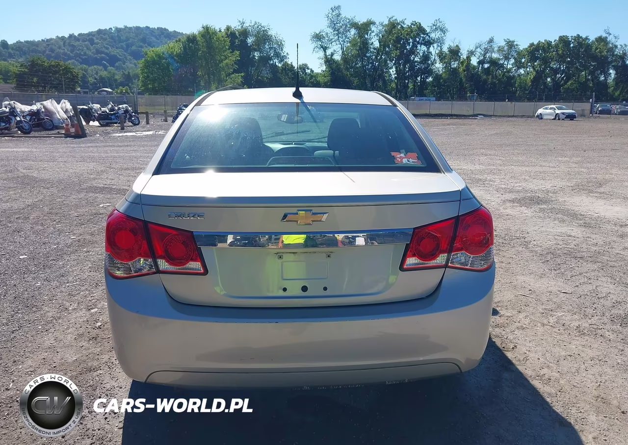 2014 Chevrolet Cruze Ls Auto VIN:1G1PA5SGXE7172451 - 17