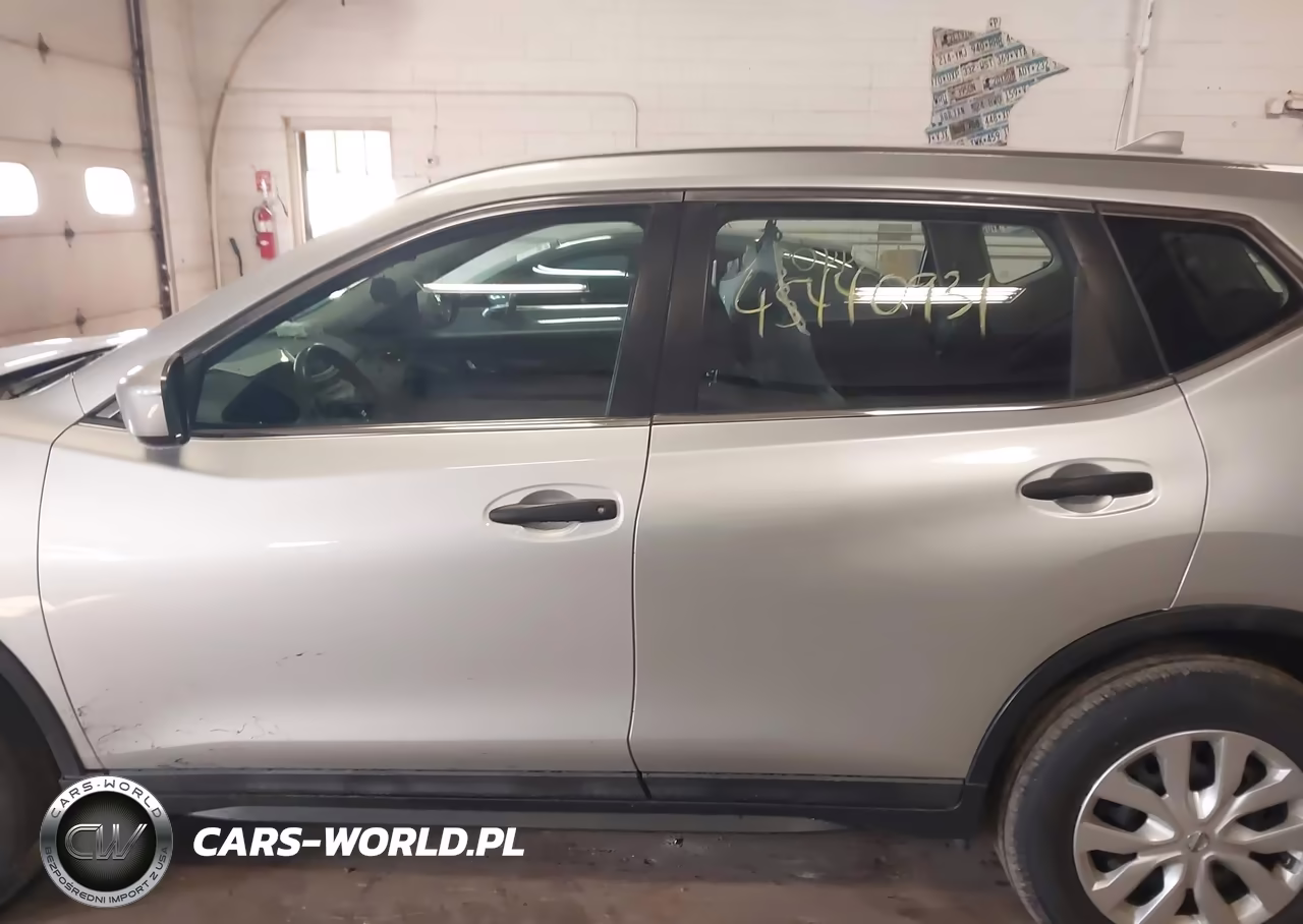 2017 Nissan Rogue S VIN:5N1AT2MV9HC731996 - 14