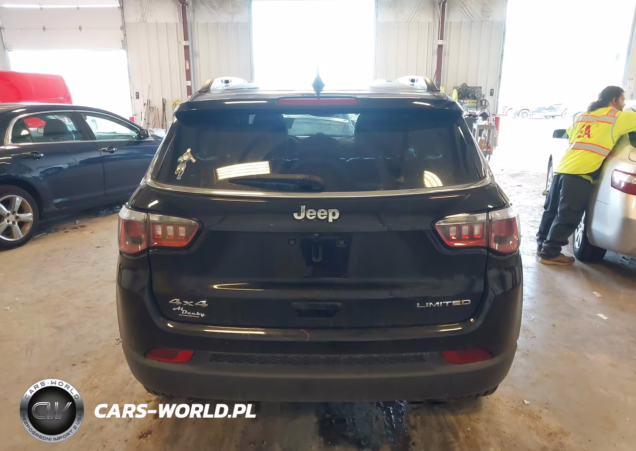 2018 Jeep Compass Limited 4X4 VIN:3C4NJDCB8JT354229 - 16