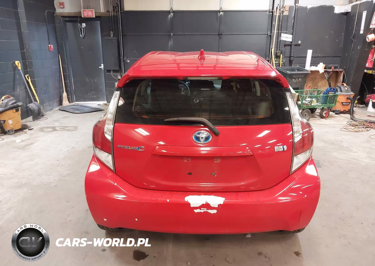 2015 Toyota Prius C One VIN:JTDKDTB35F1108591 - 16