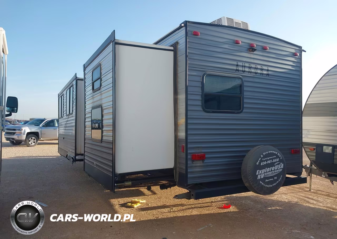 2020 Forest River Aurora 32 Bds VIN:5ZT2ARXB8LX018807 - 3