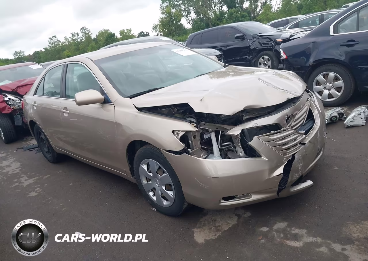 2009 Toyota Camry Le – zdjęcie 1 z 17