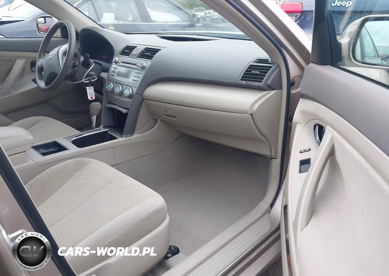 2009 Toyota Camry Le VIN:4T4BE46K29R072142 - 5