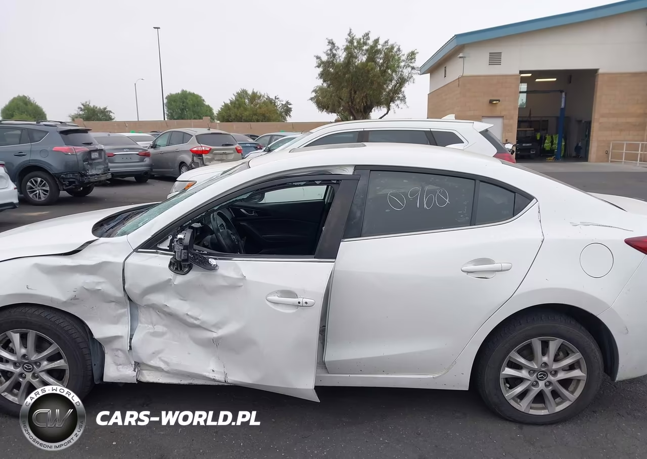 2016 Mazda Mazda3 I Grand Touring VIN:JM1BM1X70G1301099 - 13