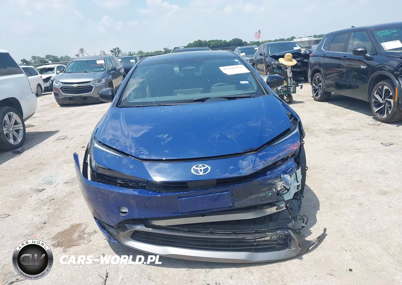 2023 Toyota Prius Limited VIN:JTDACAAU2P3010623 - 12