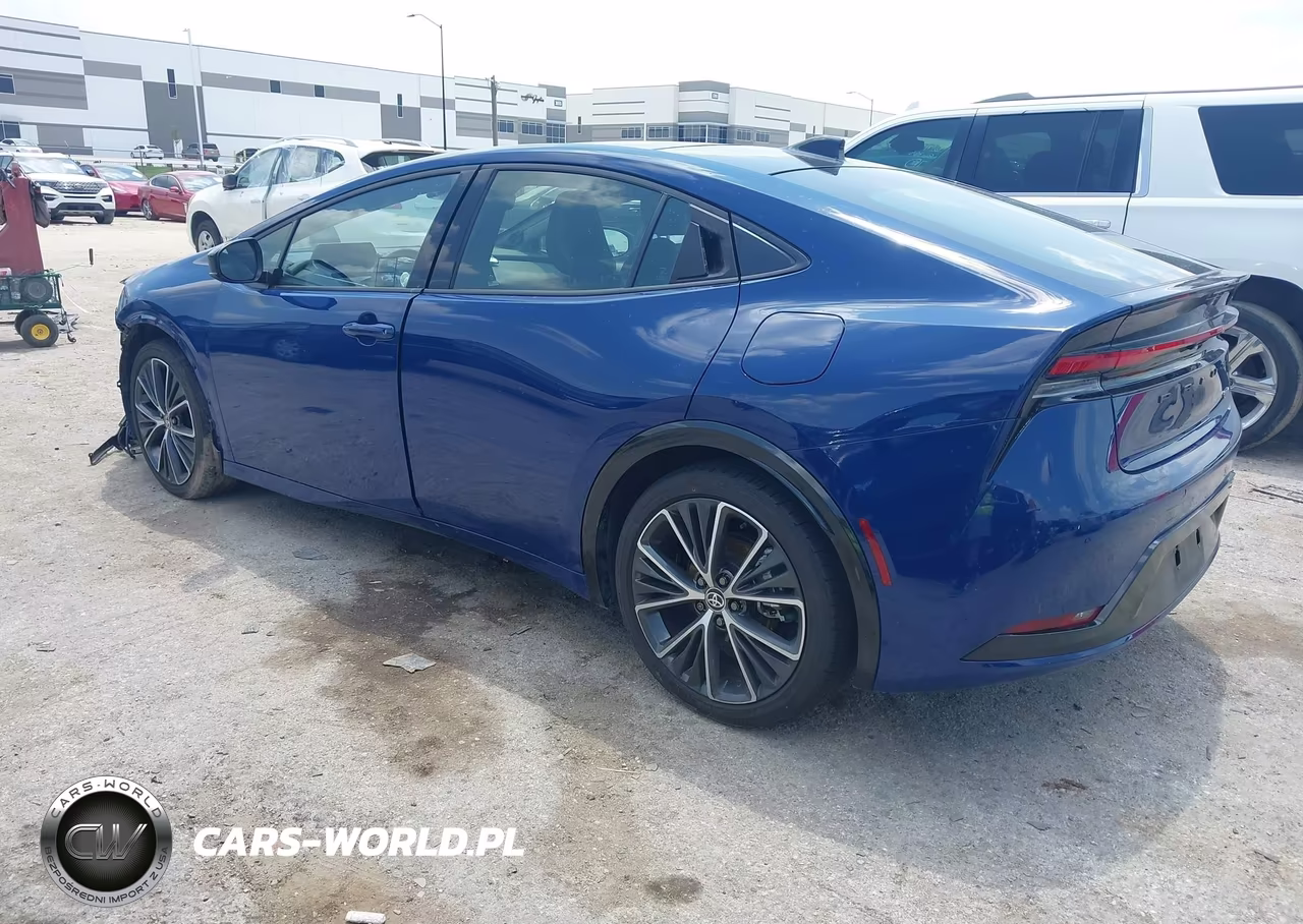 2023 Toyota Prius Limited VIN:JTDACAAU2P3010623 - 3